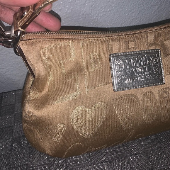 Vintage Gold Coach Poppy Shoulder Bag - Picture 8 of 13